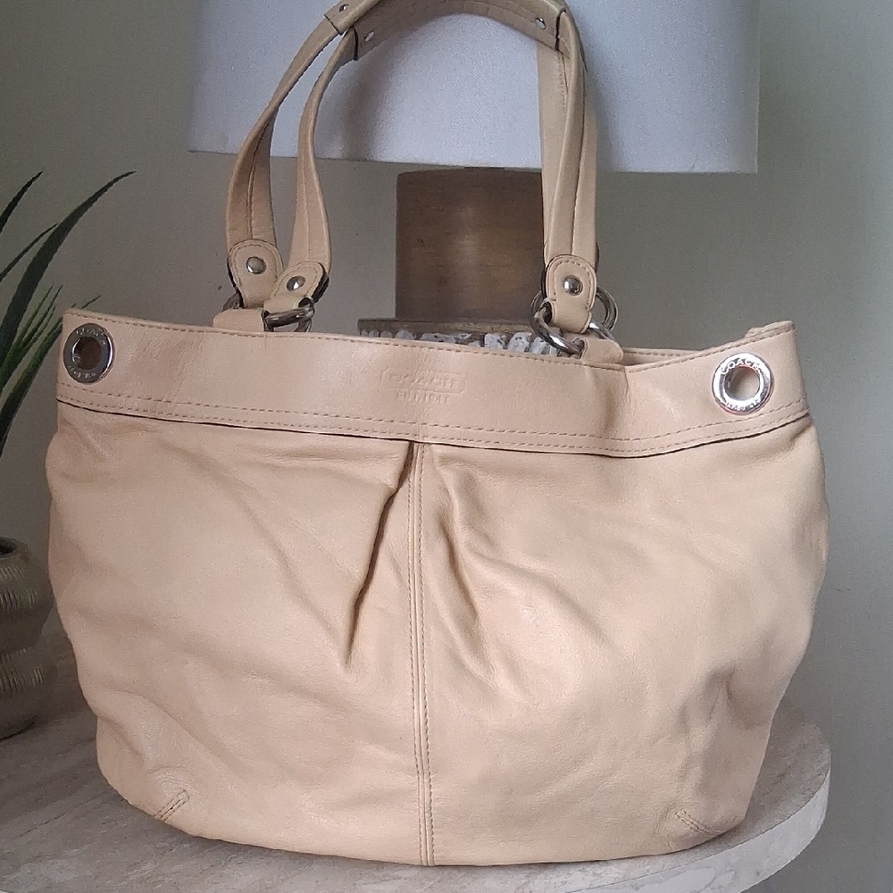 Coach Tan Leather Shoulder Bag